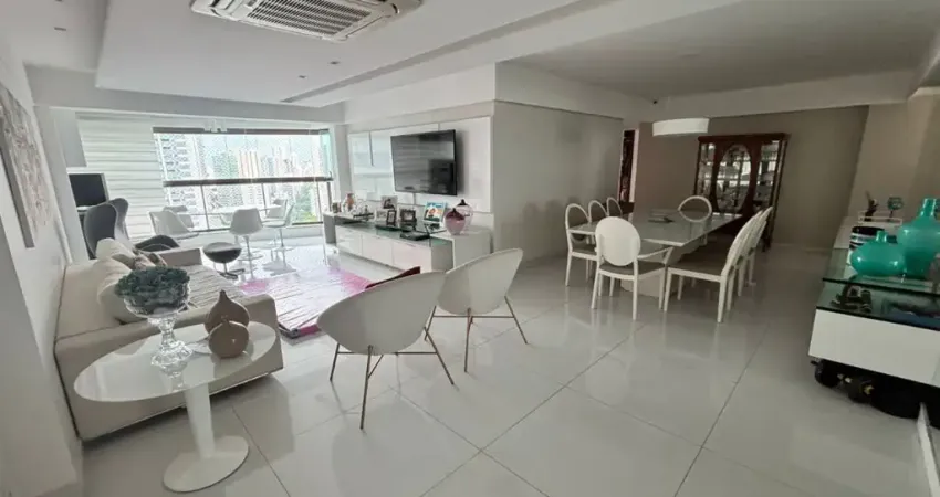 Lindo Apartamento no Edf. Alameda Imperial com com 4 quartos sendo 4 suítes com 172m² por R$ 1.850.000,00.