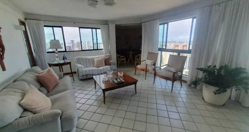 Edf. Costa Azevedo - Apartamento no Bairro dos Aflitos  com 4 quartos sendo 2 suítes com 214m² por R$ 1.900.000,00.