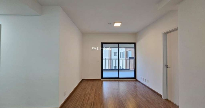 Apartamento para venda e locação com 2 quartos e 2 suítes no Campo Belo