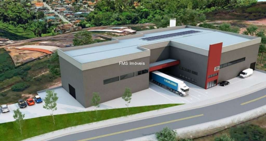 Galpão em Itapecerica da Serra-SP, Bairro Embu Mirim: 4 banheiros, 15 vagas, 2.300m²