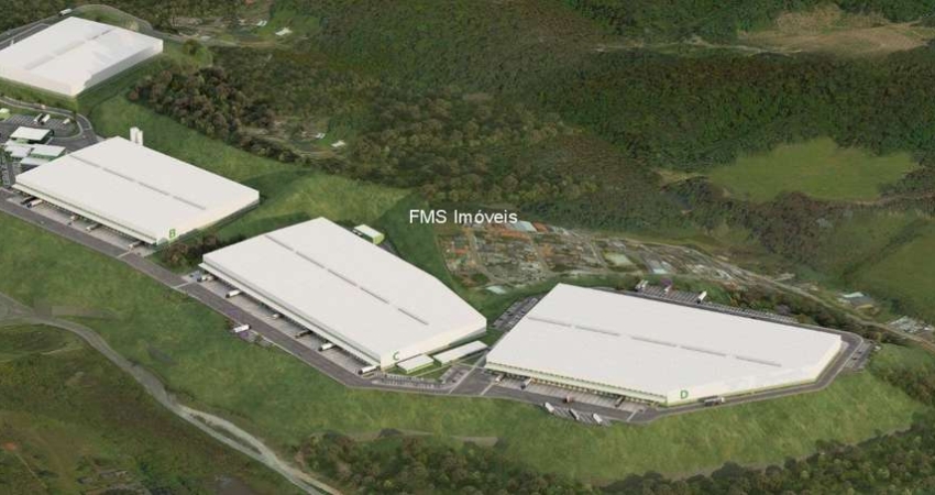 Galpão para Locação em Itapecerica da Serra/SP com 6.956 m²