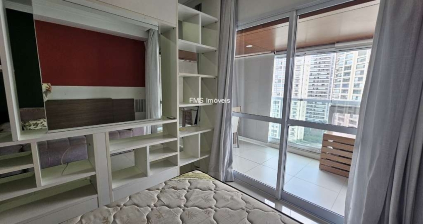 Apartamento para locação no Brooklin, com 1 suíte, 1 banheiro.