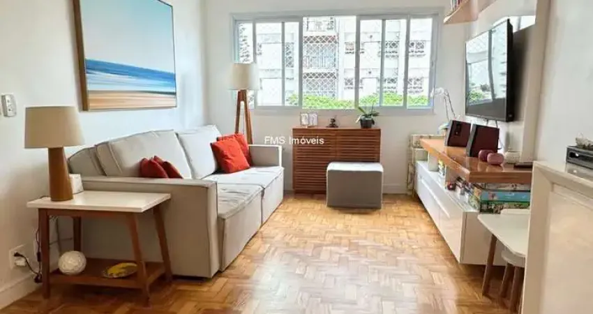 Apartamento à venda em Moema, 3 quartos sendo 1 suíte, 3 banheiros, 1 vaga de garagem.