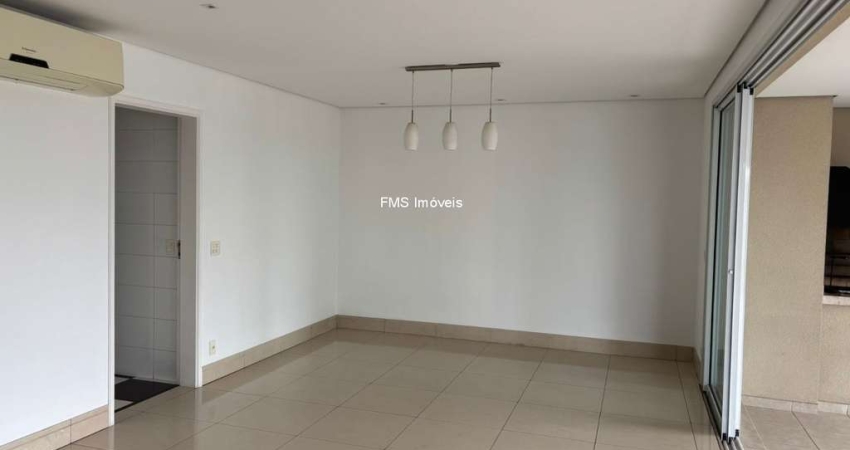 Apartamento à venda no Campo Belo: 4 quartos, 4 suítes, 6 banheiros, 4 vagas, 223m²