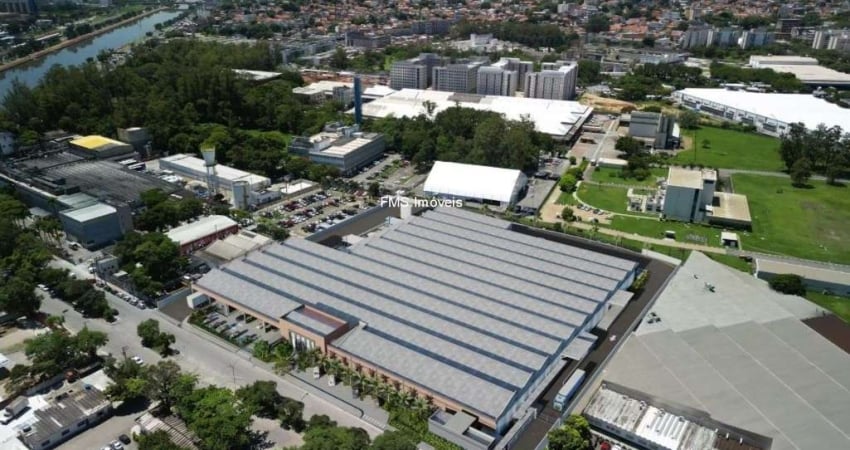 Galpão para Locação em São Paulo-SP: 2 Banheiros, 13 Vagas de Garagem e 7.027m² de Área no Jaguaré!