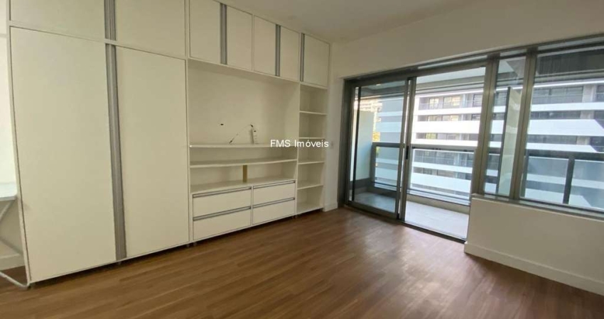 Apartamento para venda na República: 1 sala, 1 banheiro, 1 vaga de garagem determinada, 28m2 - São Paulo
