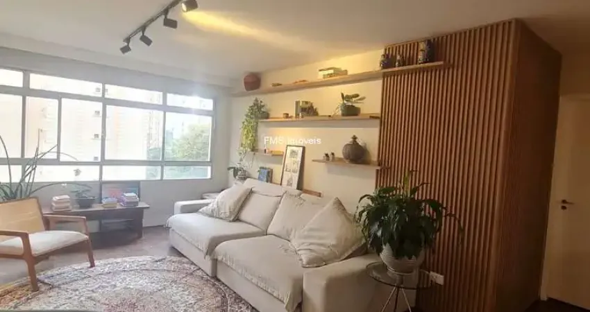 Apartamento à venda em Moema, São Paulo-SP: 3 quartos, 1 suíte, 2 banheiros, 1 vaga, 125m² de área. Confira!