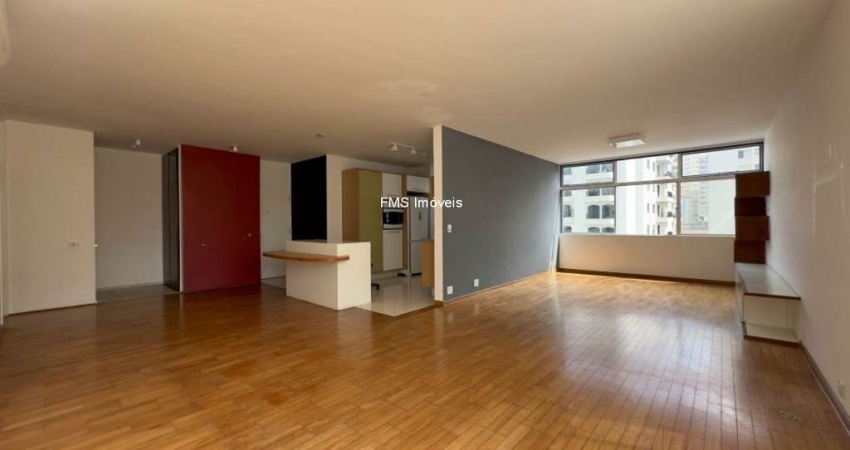 Apartamento à venda em Santa Cecília, São Paulo-SP, com 3 quartos, 1 sala, 4 banheiros, 2 vagas e 176m² de área.