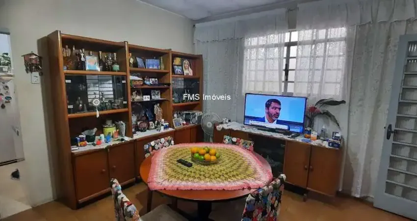 Imperdível! Casa à venda em São Paulo-SP, Vila Guarani (z Sul) com 3 quartos, 1 suíte, 3 salas, 1 banheiro, 1 vaga de garagem, 267m².