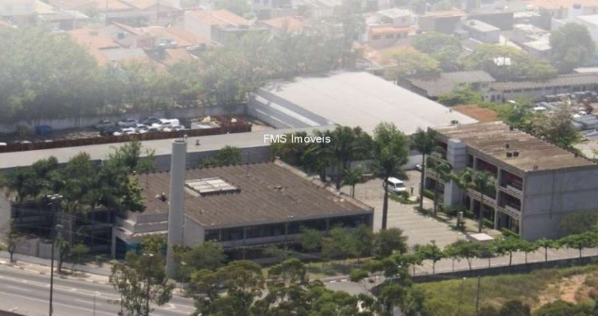 Terreno com 2 imóveis comerciais para locação ou venda na Vl. Leopoldina.