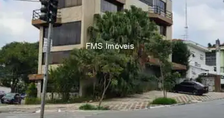 Prédio comercial exclusivo no Alto da Lapa, São Paulo-SP: 942m², 2 banheiros - Venda ou Locação!