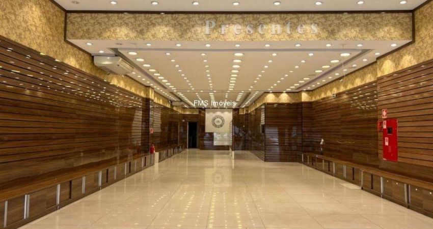 Aluguel de Loja Comercial de Alto Padrão em Pinheiros, São Paulo-SP - 1 Sala, 2 Banheiros, 200 m² de Área.