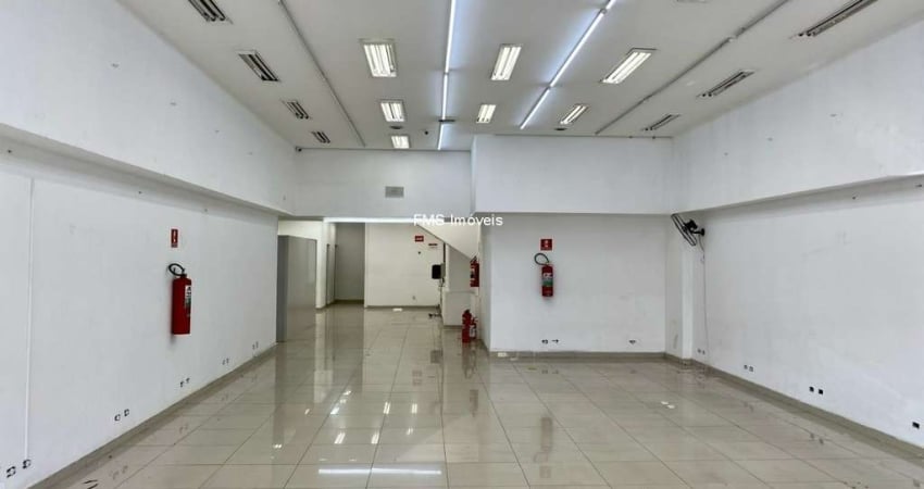 Salão Comercial de Alto Padrão em Pinheiros: 1 Sala, 2 Banheiros, 2 Vagas de Garagem, 600m² de Área - São Paulo-SP