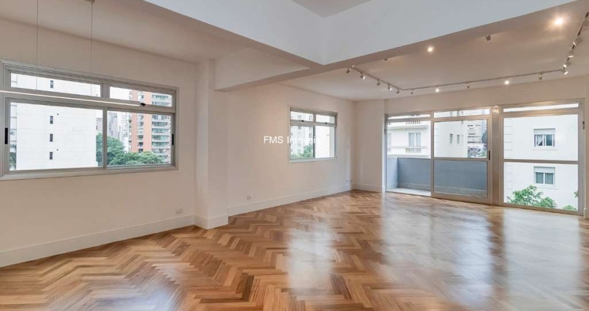 Venda de Luxuoso Apartamento de 3 Quartos no Jardim Paulista, São Paulo-SP - 181,50m² - 3 Vagas - Imperdível!