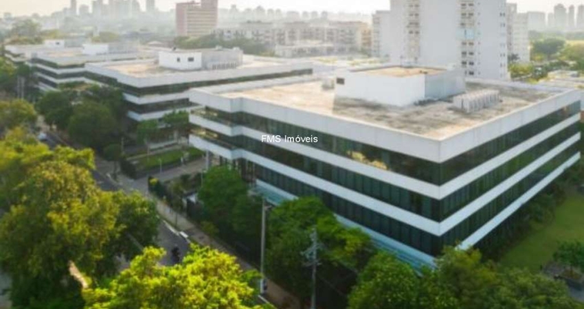 Conjunto comercial com 682m² para locação na Vila Leopoldina.