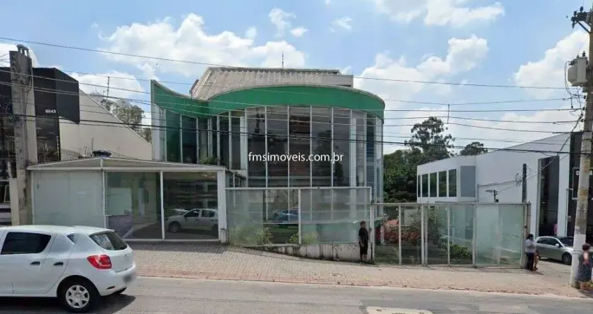 Loja Comercial para Locação no Morumbi - 913m² de Área e 15 Vagas de Garagem em São Paulo-SP