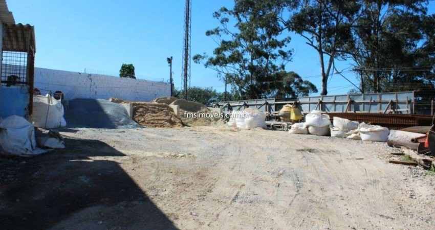 Terreno com 2390m² à venda na zona sul de São Paulo