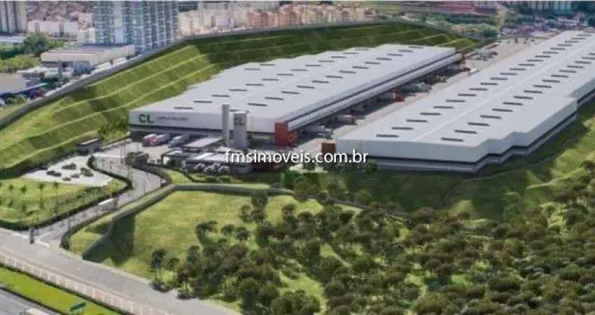 Galpão Comercial para Locação em Osasco-SP, Jardim Cirino! 2 Banheiros, 6 Vagas de Garagem, 1.863m² de Área!
