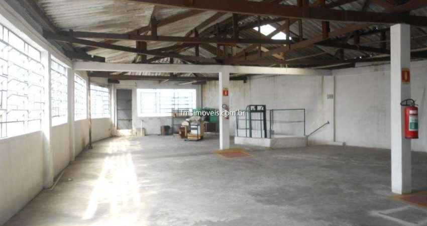 Galpão comercial para locação em Vila Prudente, São Paulo-SP: 2 banheiros, 1 vaga de garagem, 689m² de área.