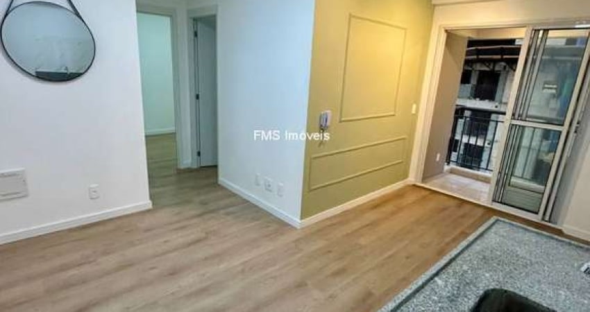 Apartamento à Venda ou Locação na Lapa com 2 quartos, 1 banheiro, 1 vaga.