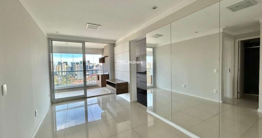 Apartamento à venda no Brooklin Paulista, com 1 quarto, 1 banheiro, 1 vaga.