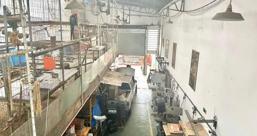 Galpão com Potencial para "Sale-Leaseback" com 370m2 à venda na Vila Anastácio