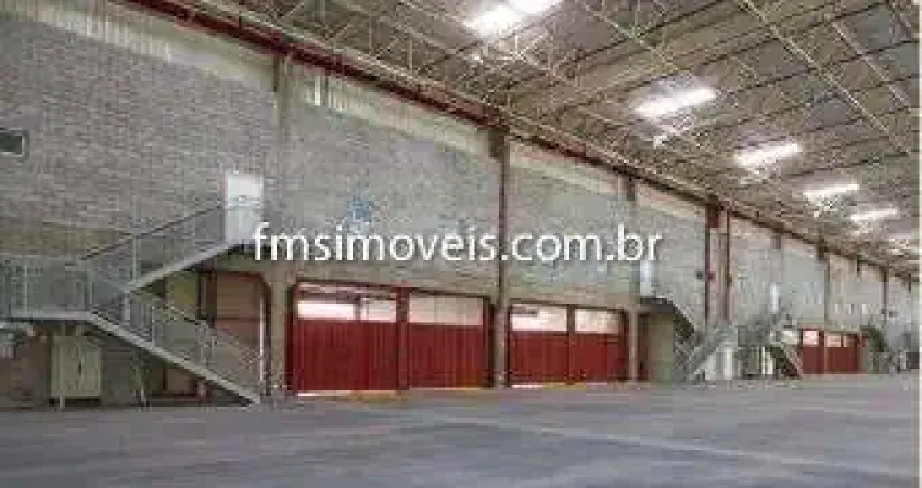 Galpão industrial de alto padrão para locação em embu das artes-sp: 4 salas, 2 banheiros, 6 vagas de garagem e 1.478m² de área
