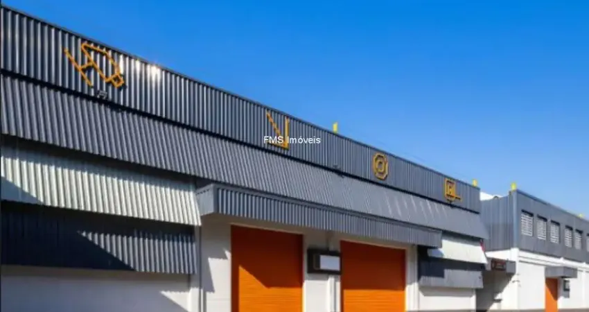 Galpão industrial para locação na água branca, são paulo-sp: 6 salas, 2 banheiros, 4 vagas de garagem, 2.240,87 m² de área.