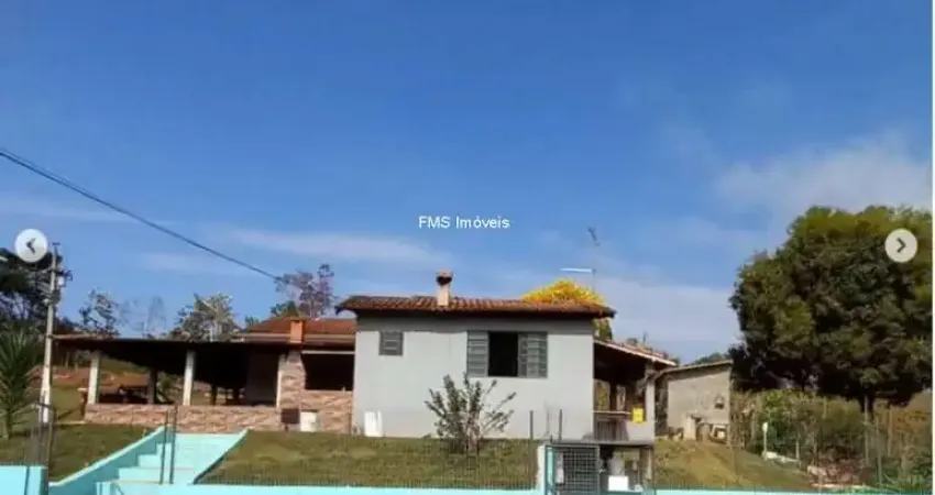 Chácara à venda em pouso alegre-mg: 4 quartos, 1 sala, 2 banheiros e 4.900m² próximo ao centro!