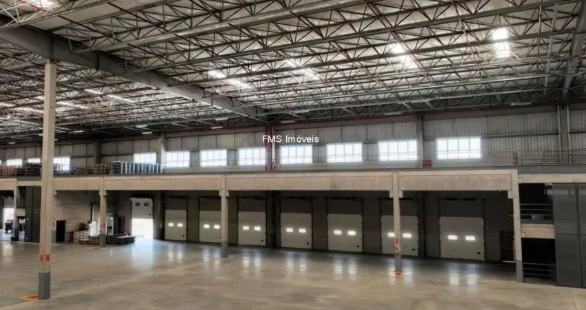 Galpão comercial de alto padrão para locação no jacaré, cabreúva-sp: 3 salas, 8 banheiros, 12 vagas e 10.556,00 m²!