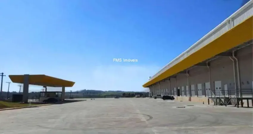 Galpão comercial de alto padrão para locação em cabreúva-sp, bairro jacaré! 3 salas, 8 banheiros, 12 vagas, 7.917m²!