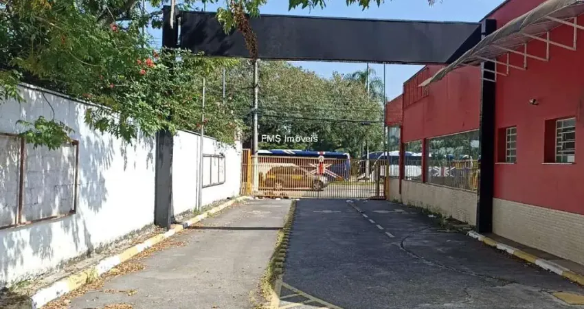 Imóvel comercial em interlagos: 47 vagas de garagem e 562,18m² de área disponíveis para locação em sp.