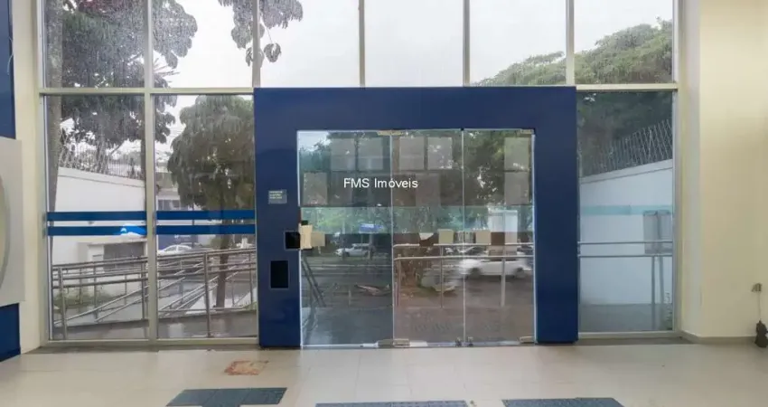 Prédio com 5 salas para alugar na Rua dos Macunis, 56, Vila Madalena, São Paulo