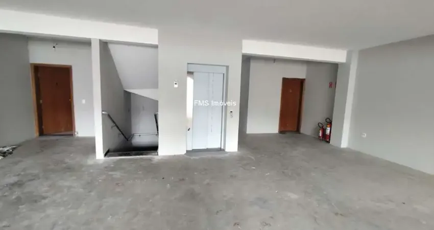 Prédio com 8 salas para alugar na Rua Salvador Risoleu, 97, Jardim Peri Peri, São Paulo