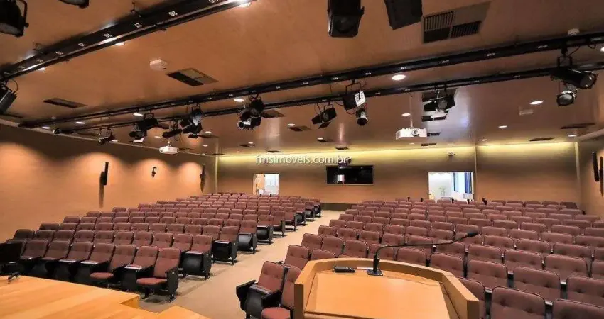 Prédio com 20 salas para alugar na Avenida Tiradentes, 960, Luz, São Paulo