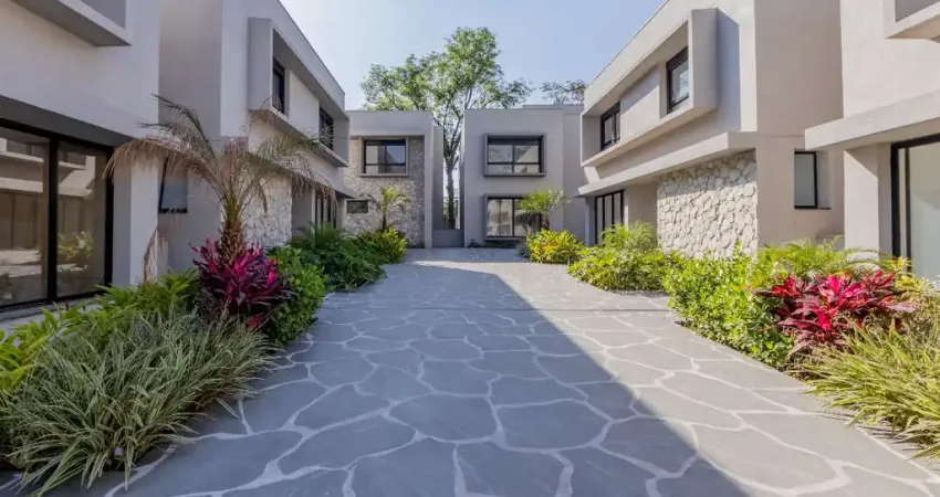 Casa no condomínio Hipica Max Garden para venda e locação com 4 quartos, sendo 4 suítes, 850m²
