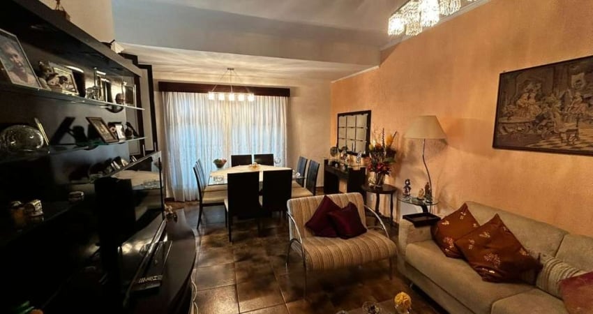 Casa tipo para locação com 3 quartos, sendo 1 suíte, 300m²