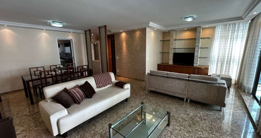 Apartamento tipo para venda com 3 quartos, sendo 2 suítes, 155m²