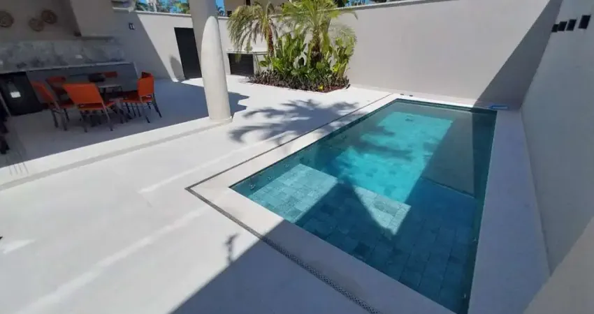 Casa em condomínio para venda com 4 quartos, sendo 4 suítes, 300m²