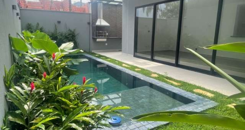 Casa no condomínio BLUE BAY para venda com 3 quartos, sendo 3 suítes, 173m²