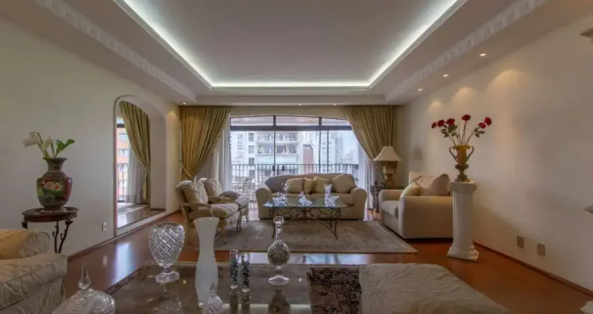 Apartamento tipo para venda com 4 quartos, sendo 2 suítes, 343m²