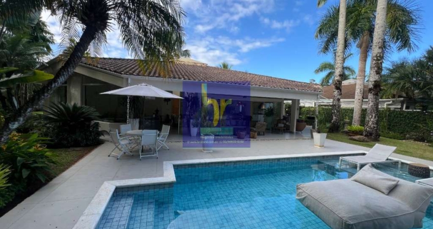 Casa no condomínio BRISAS DO UNA para venda com 4 quartos, sendo 4 suítes, 300m²