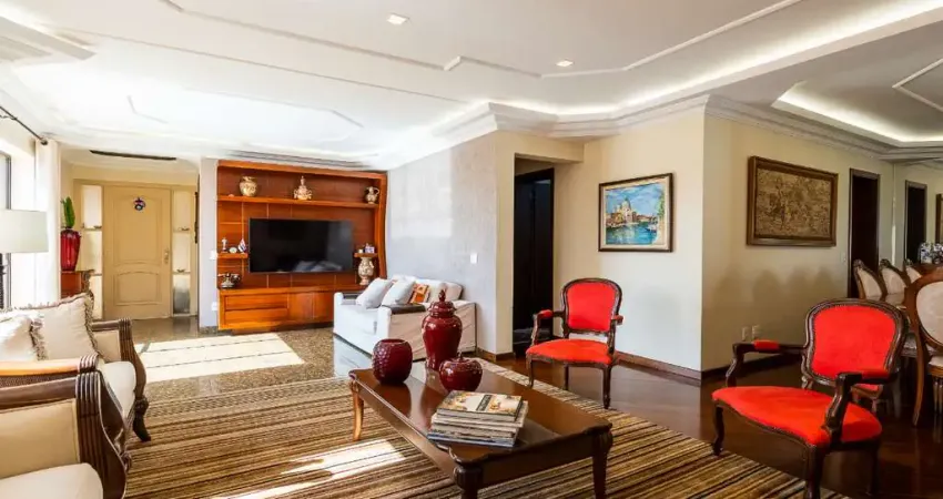 Duplex para venda em Vila Suzana com 4 quartos, sendo 4 suítes, 300m²