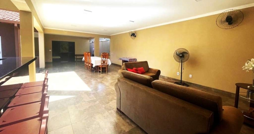 Casa no condomínio Condomínio Residencial Haras Country Village para venda com 3 quartos, sendo 1 suíte, 382m²