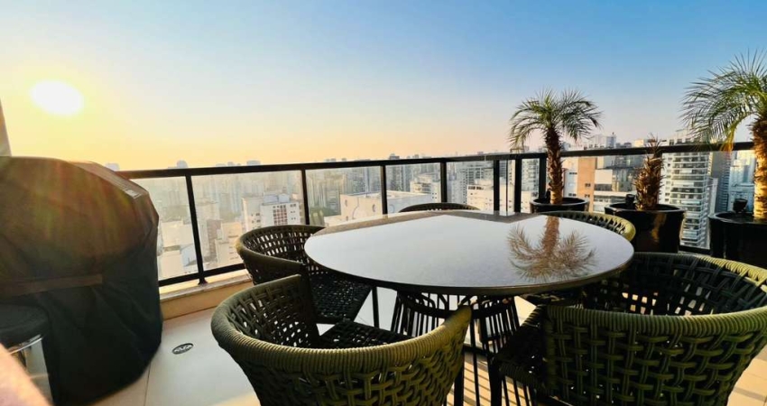 Cobertura para venda com 4 quartos, sendo 4 suítes, 358m²