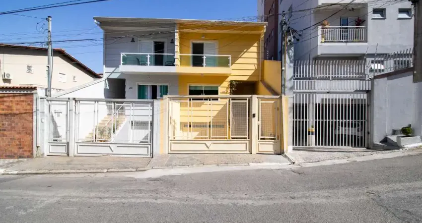 Sobrado para venda em Vila São Vicente com 3 quartos, sendo 3 suítes, 208m²