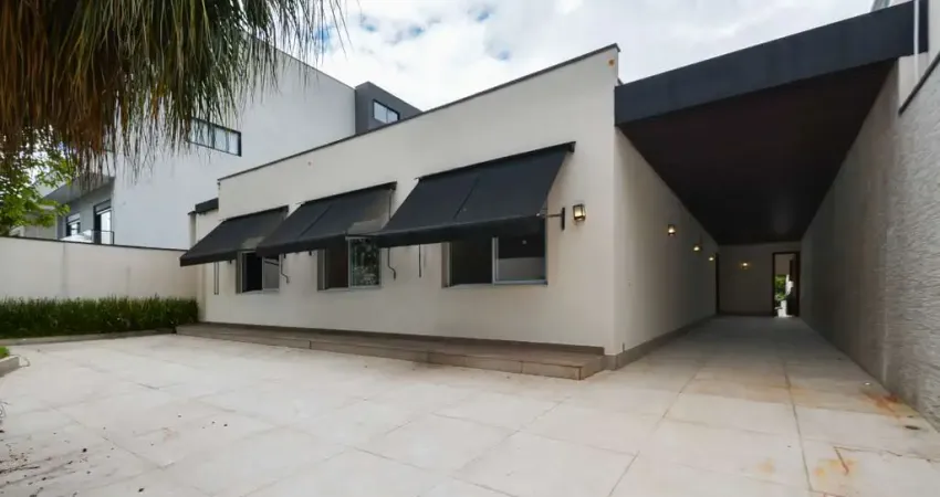 Casa para venda em Pacaembu com 3 quartos, sendo 3 suítes , 300m²