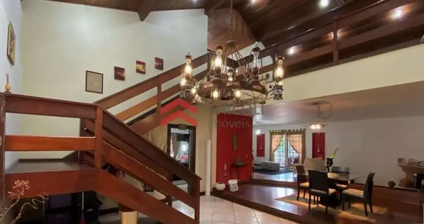 Casa em condomínio fechado com 4 quartos para alugar na Rua Uruana, 235, Chácara dos Junqueiras, Carapicuíba