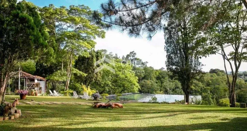 Casa com 8 quartos à venda no Jardim Santa Vitória (Canguera), São Roque 