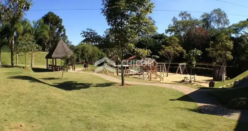 Terreno à venda no Jardim Indaiá, Embu das Artes 